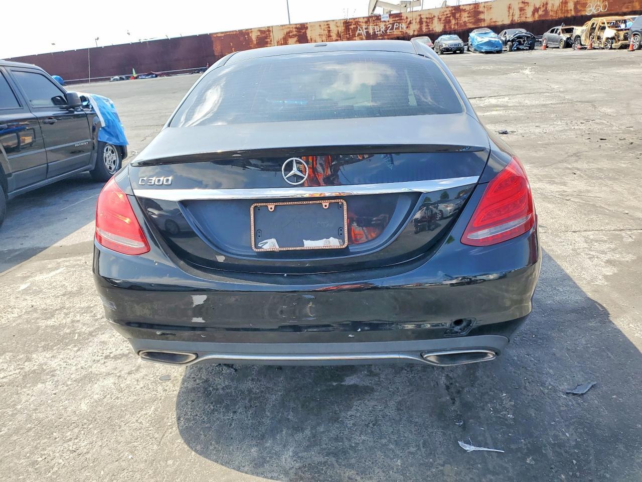 2015 Mercedes-Benz C 300 - Image 6