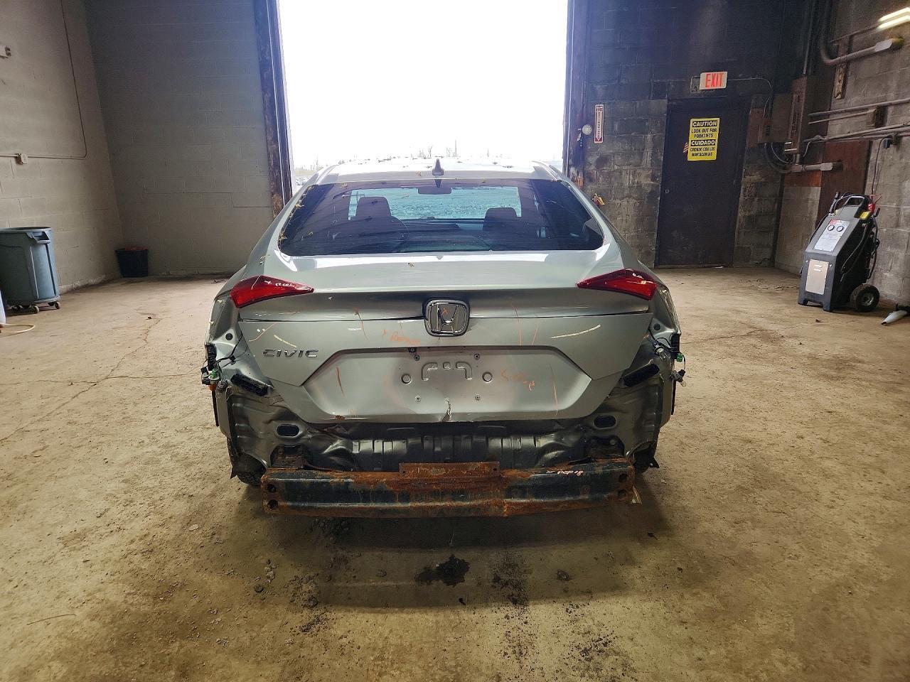 2018 Honda Civic Ex - Image 6