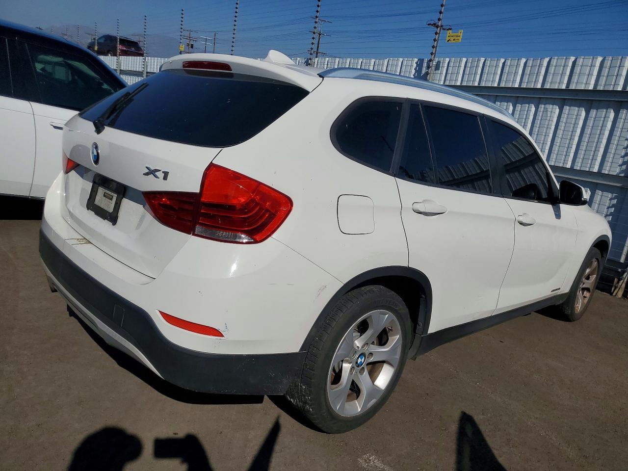 2015 BMW X1 Sdrive28I - Фото 3