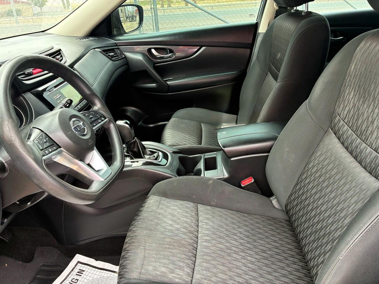 2017 Nissan Rogue S - Image 5