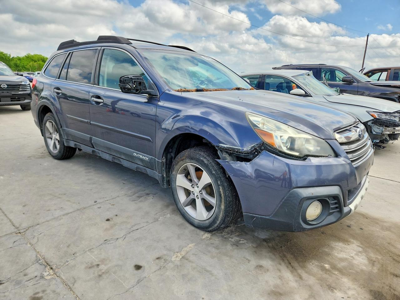 2014 Subaru Outback 2.5I Limited - Image 4