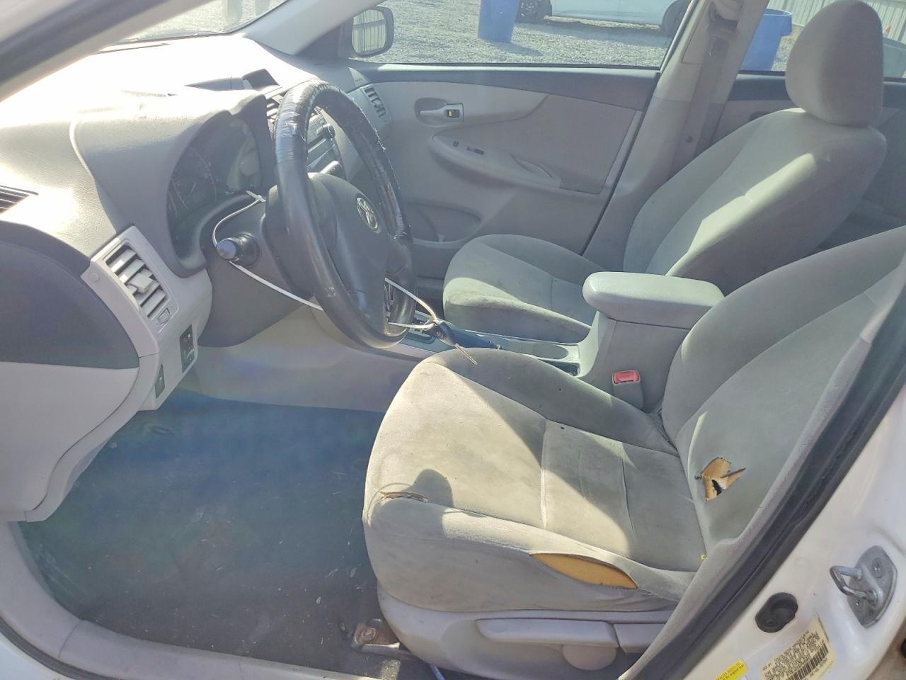 2013 Toyota Corolla L - Image 7