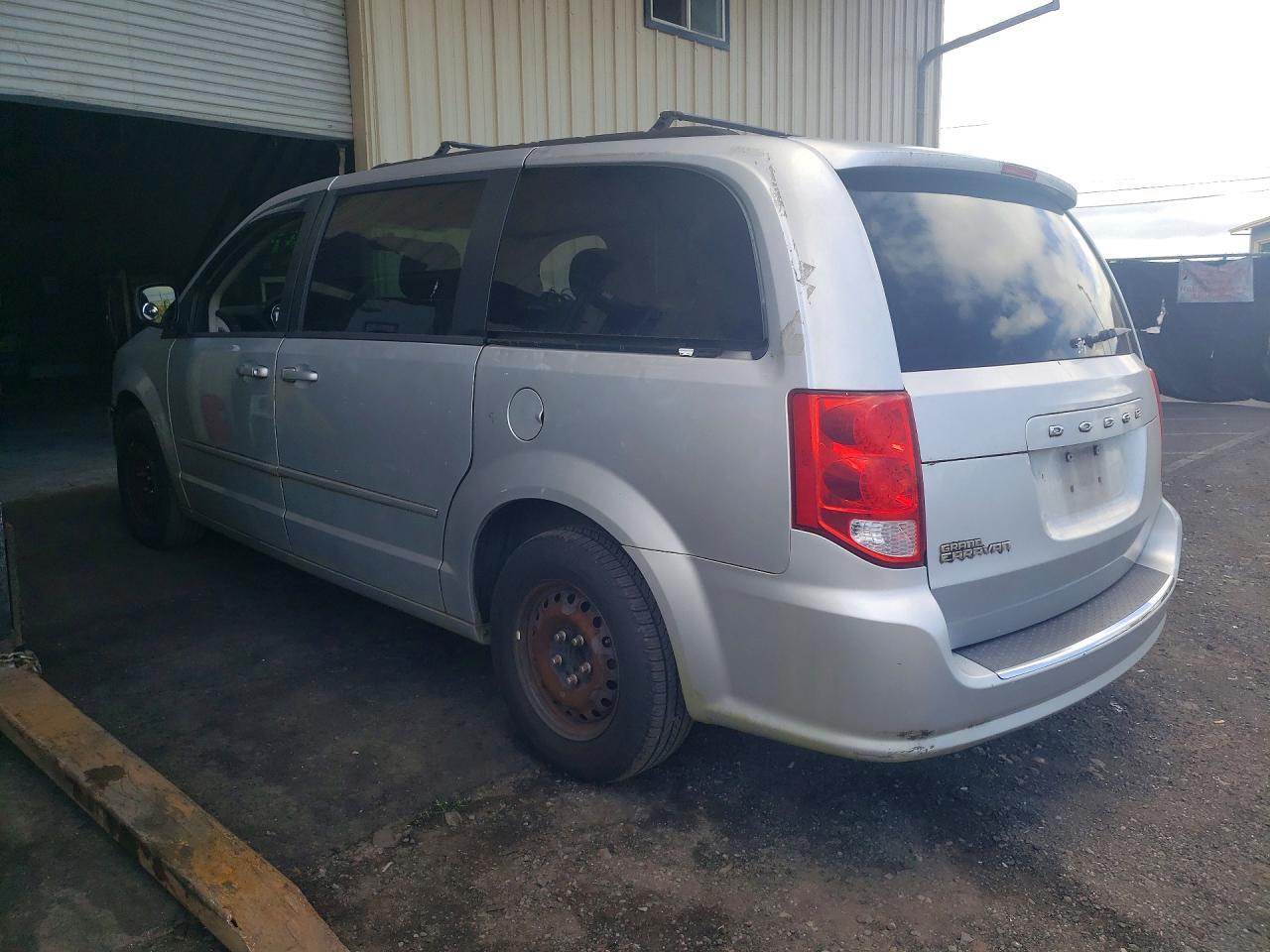 2011 Dodge Grand Caravan Express - Image 2