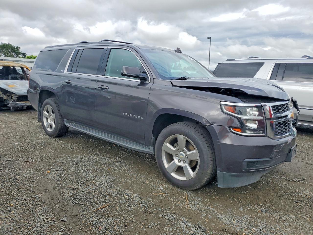 2016 Chevrolet Suburban K1500 Ls - Фото 4