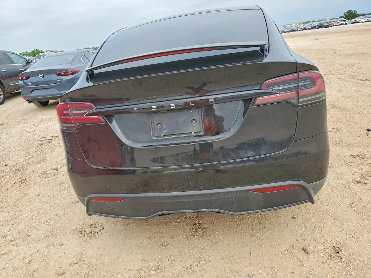 2023 Tesla Model X - Image 6