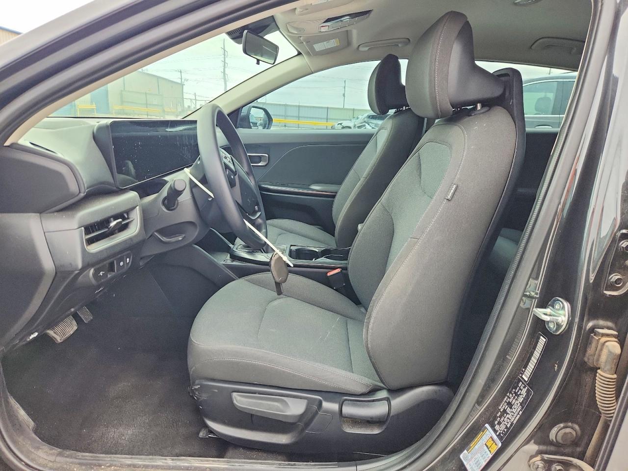 2025 Kia K4 Lxs - Image 7