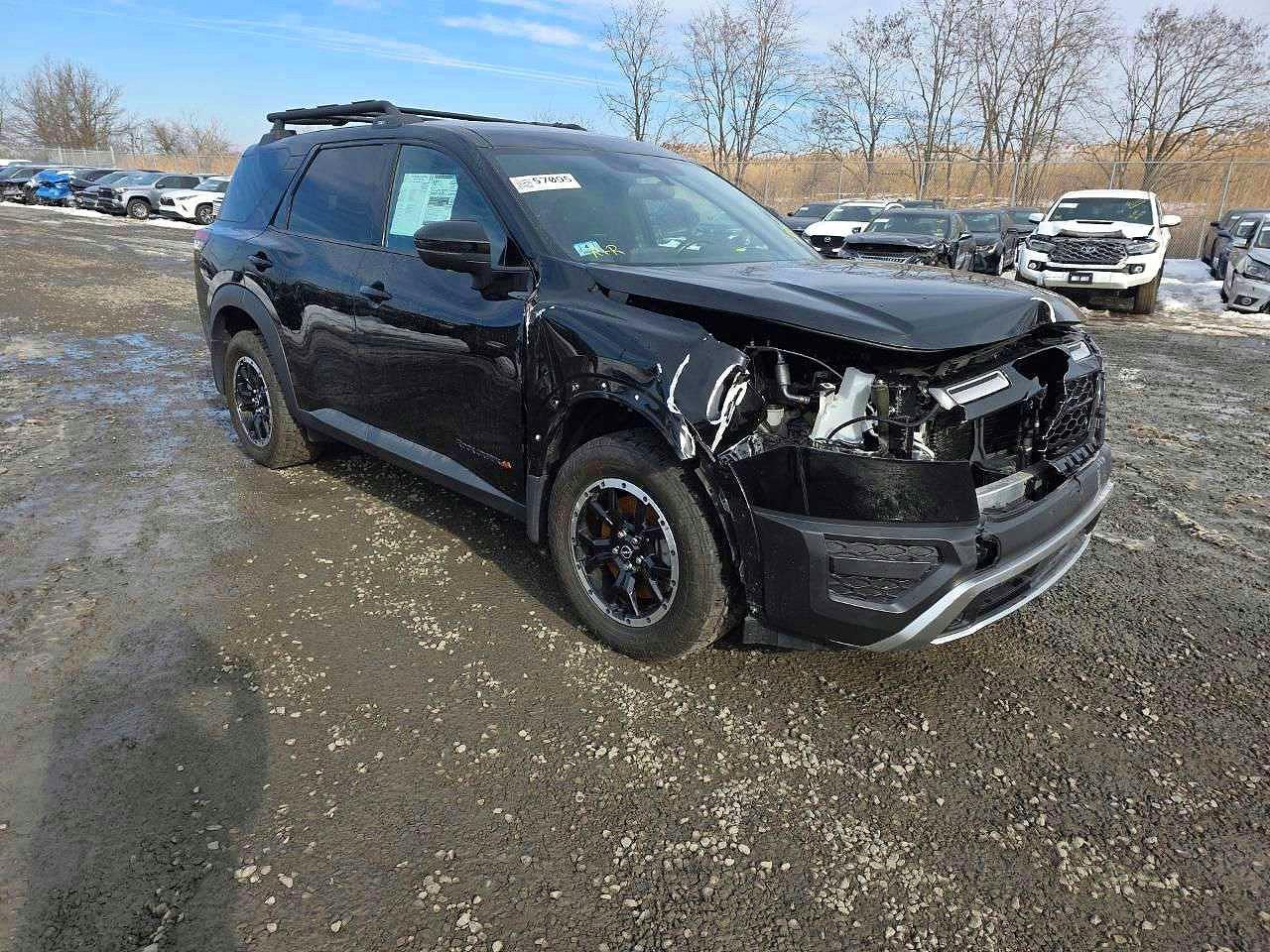 2023 Nissan Pathfinder Sv - Фото 3