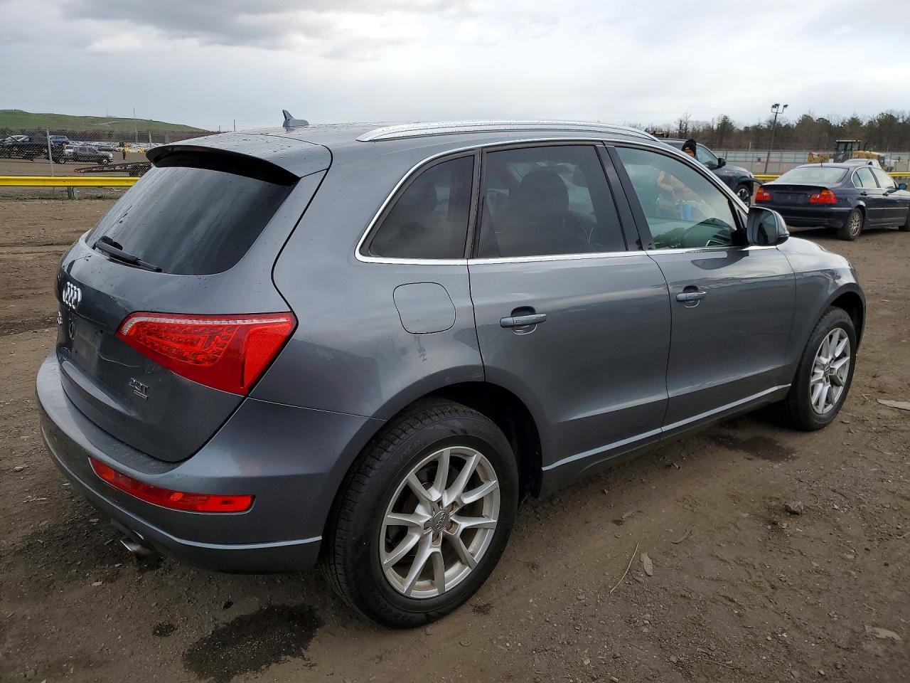 2012 Audi Q5 - Image 3