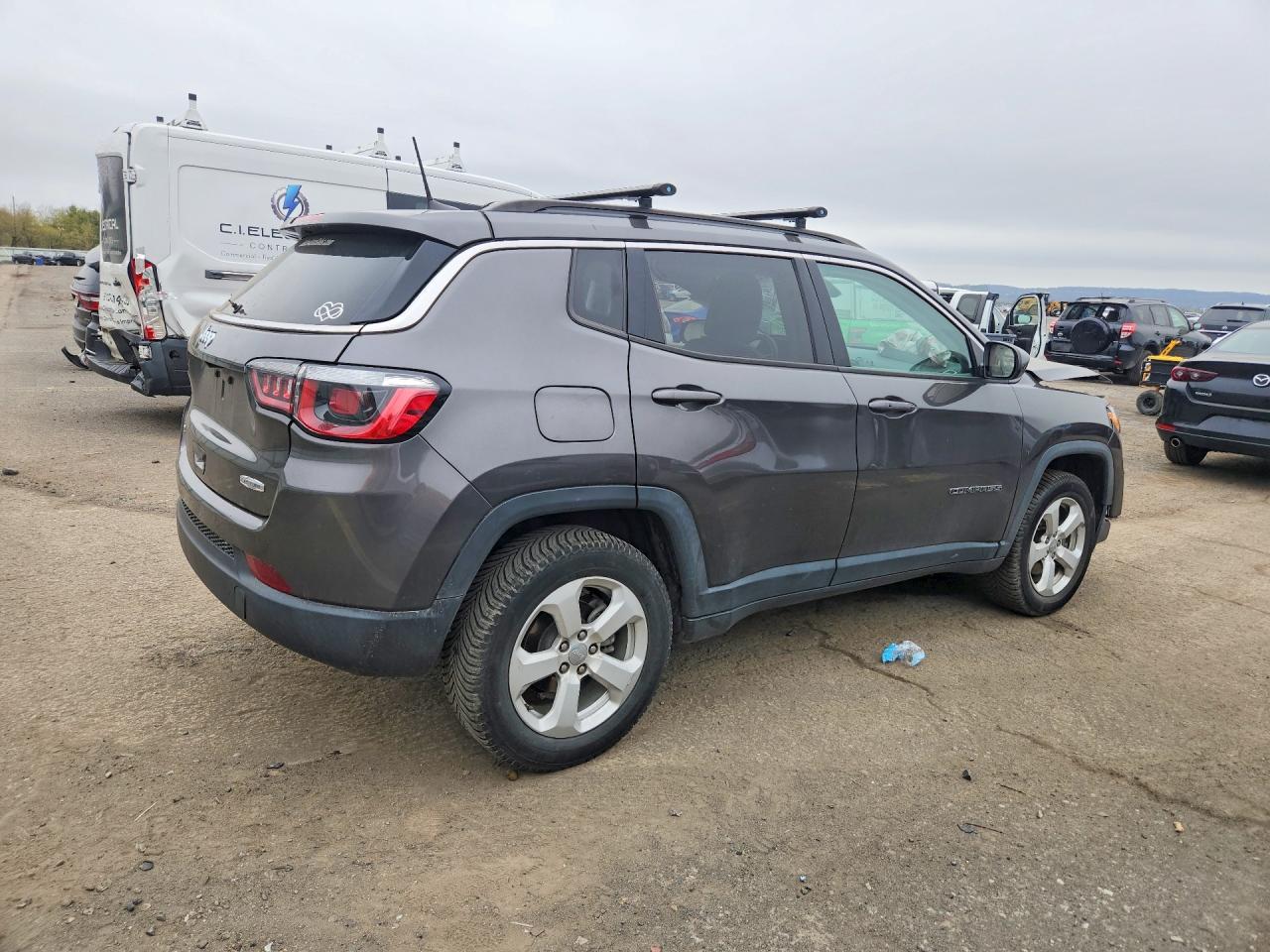 2018 Jeep Compass Latitude - Фото 3