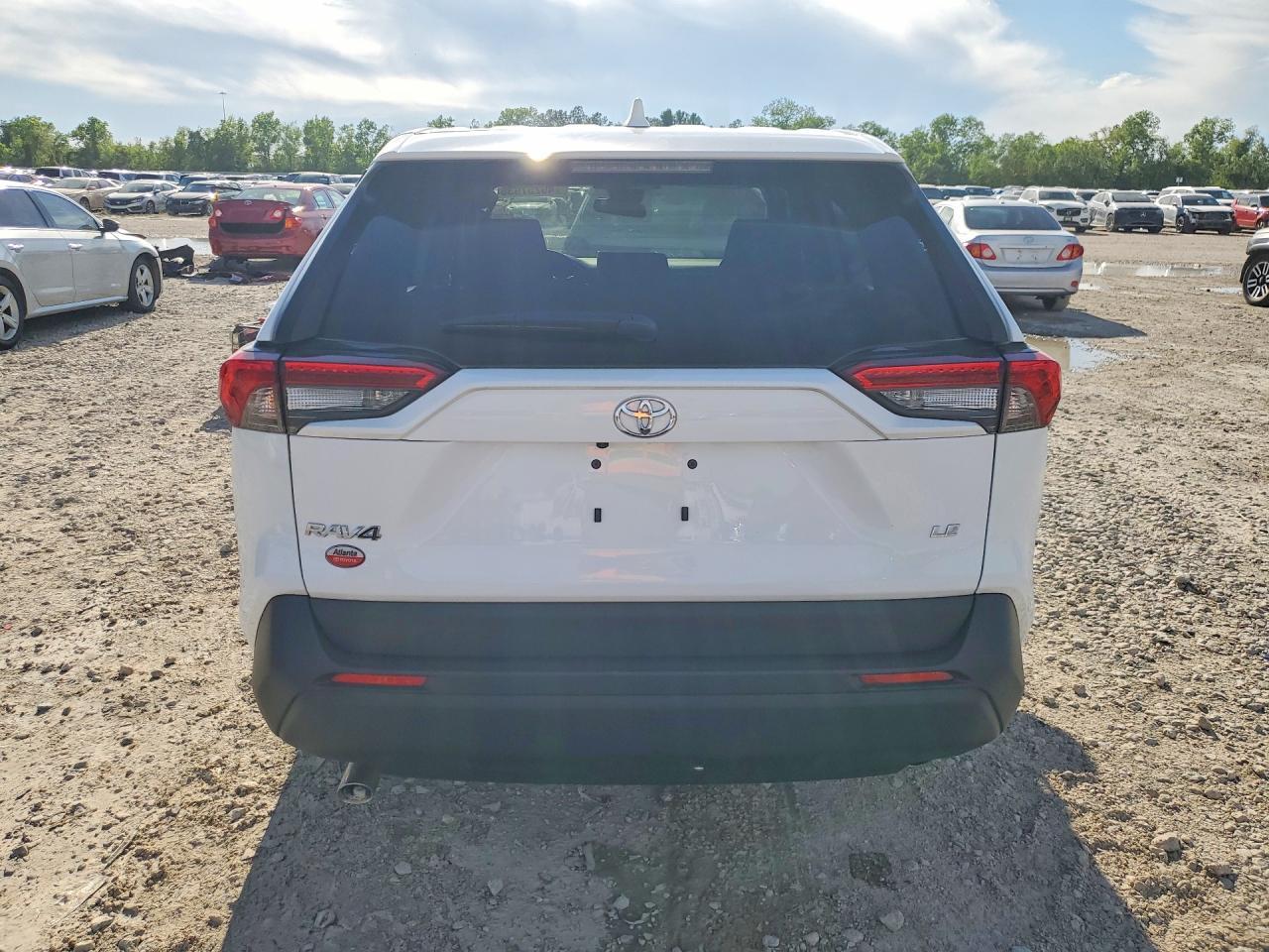 2025 Toyota Rav4 Le - Фото 6