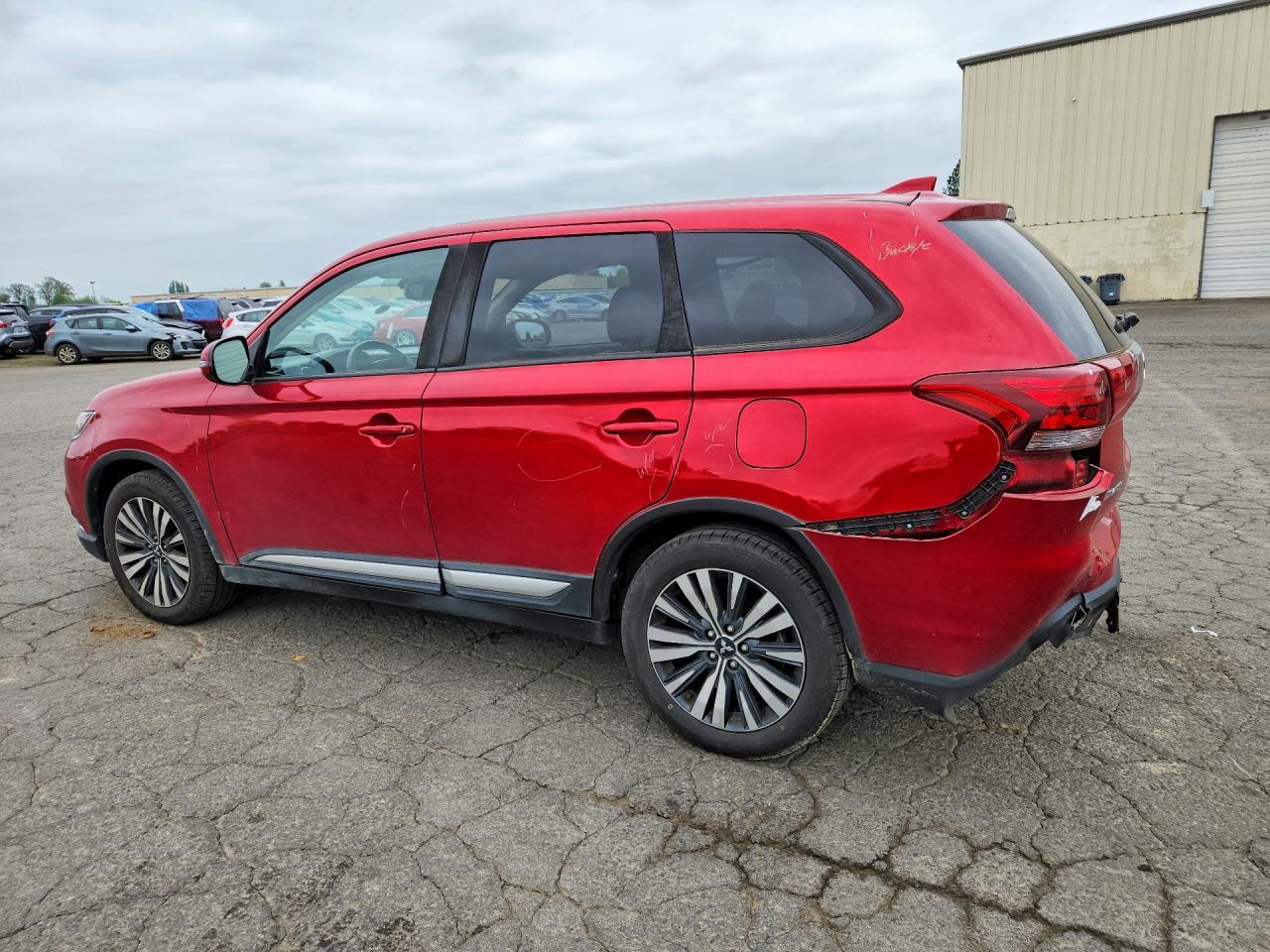 2020 Mitsubishi Outlander Se - Image 2