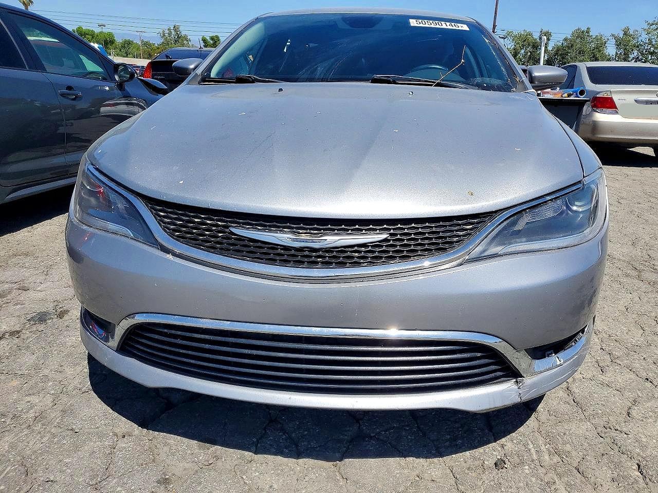 2015 Chrysler 200 Limited - Фото 5
