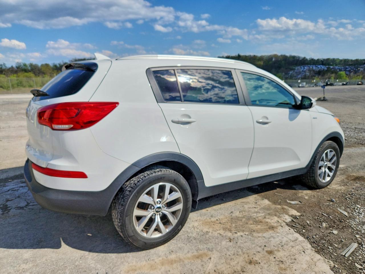 2015 Kia Sportage Lx - Image 3