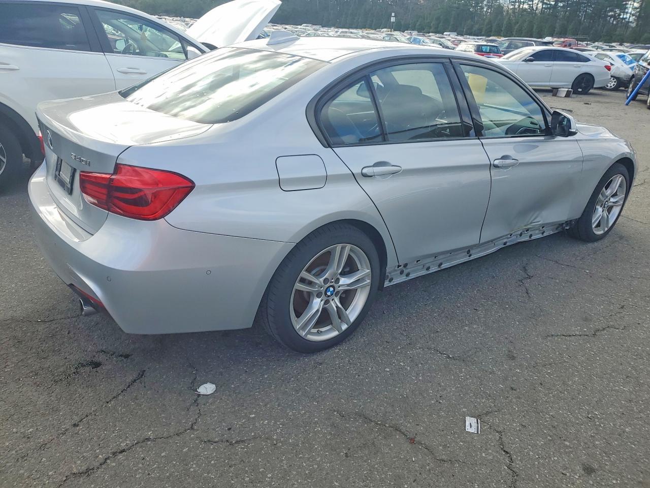 2018 BMW 340 Xi - Фото 3