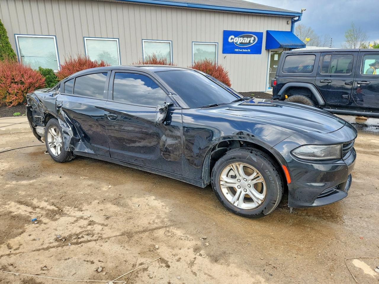 2022 Dodge Charger Sxt - Фото 4