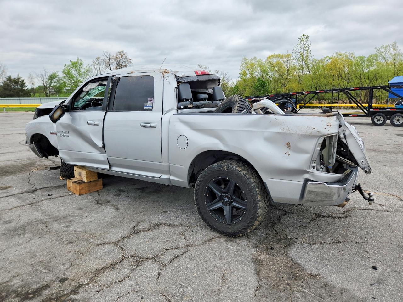 2015 Ram 1500 Slt - Фото 2