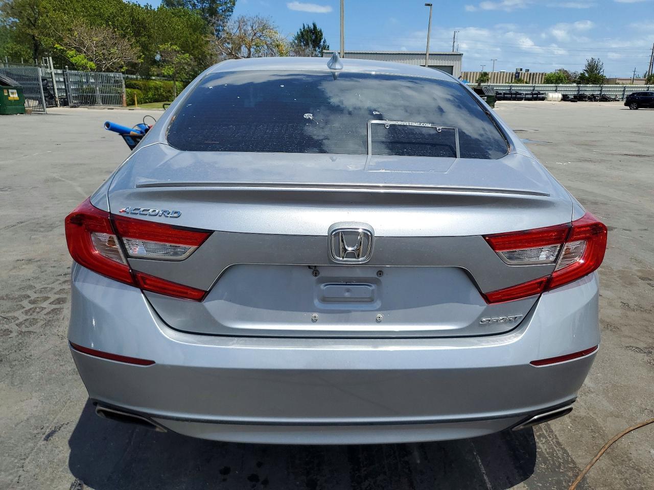 2018 Honda Accord Sport - Image 6