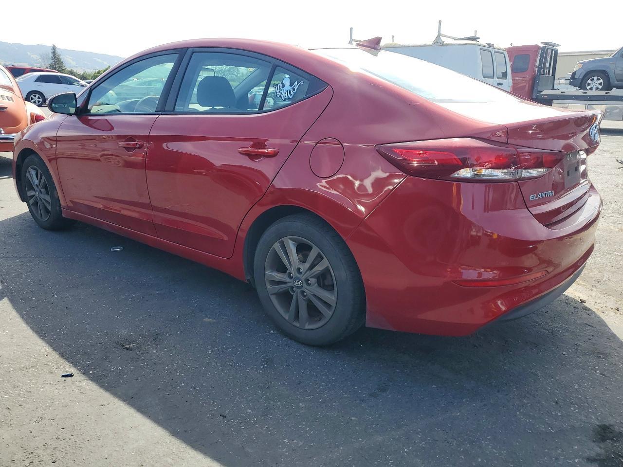 2018 Hyundai Elantra Sel - Фото 2