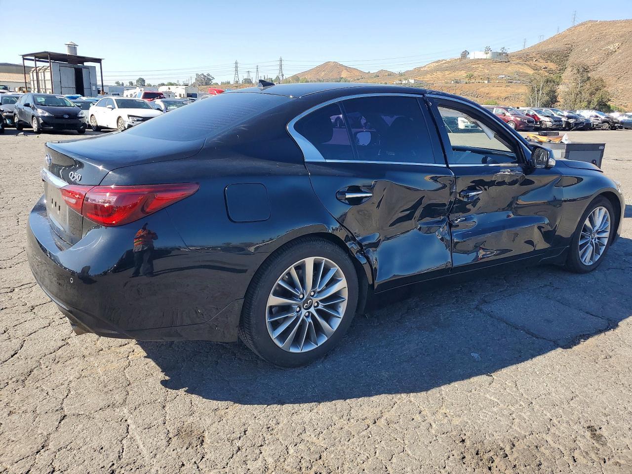 2023 Infiniti Q50 Luxe - Фото 3