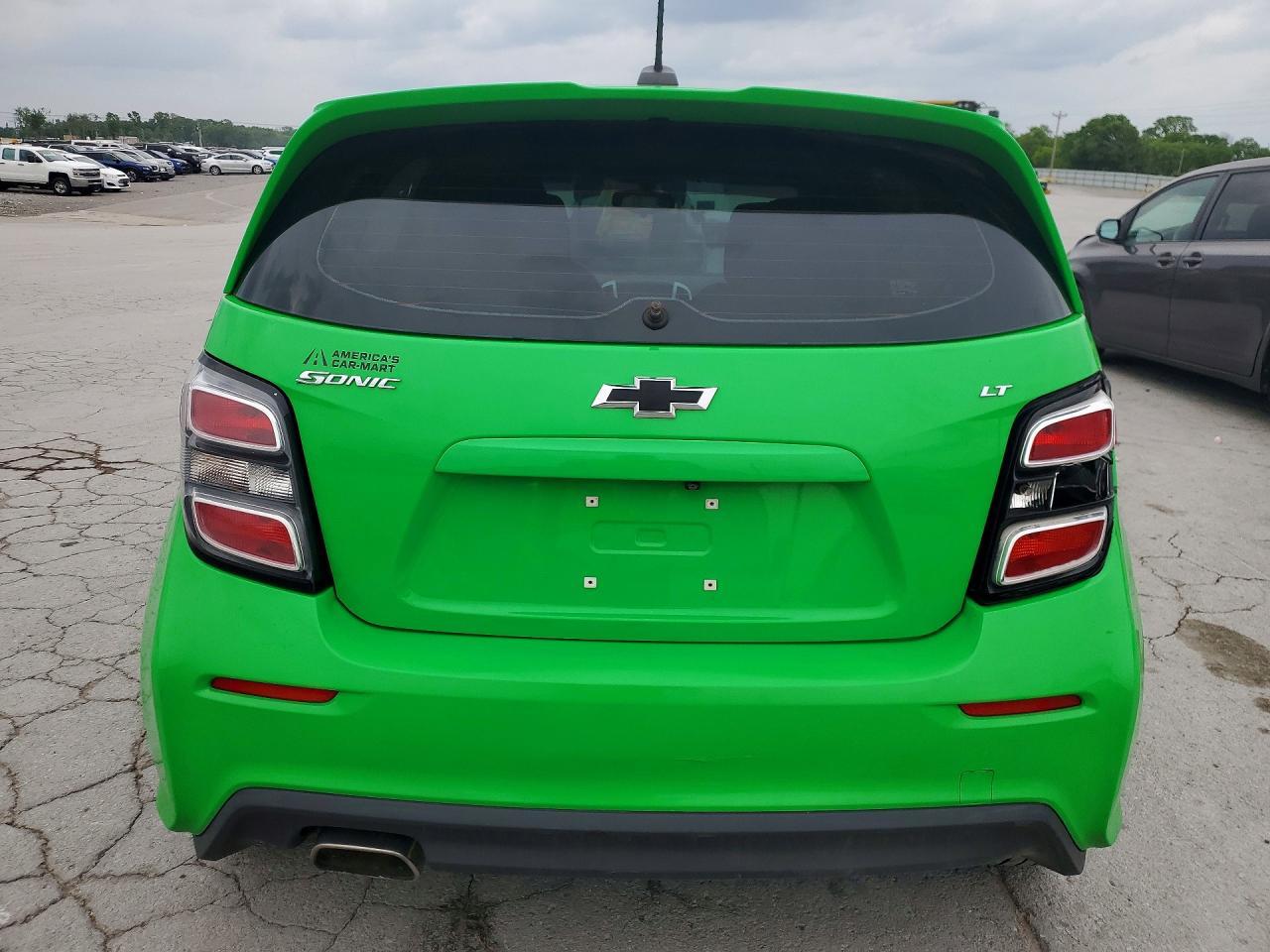 2017 Chevrolet Sonic Lt - Image 6