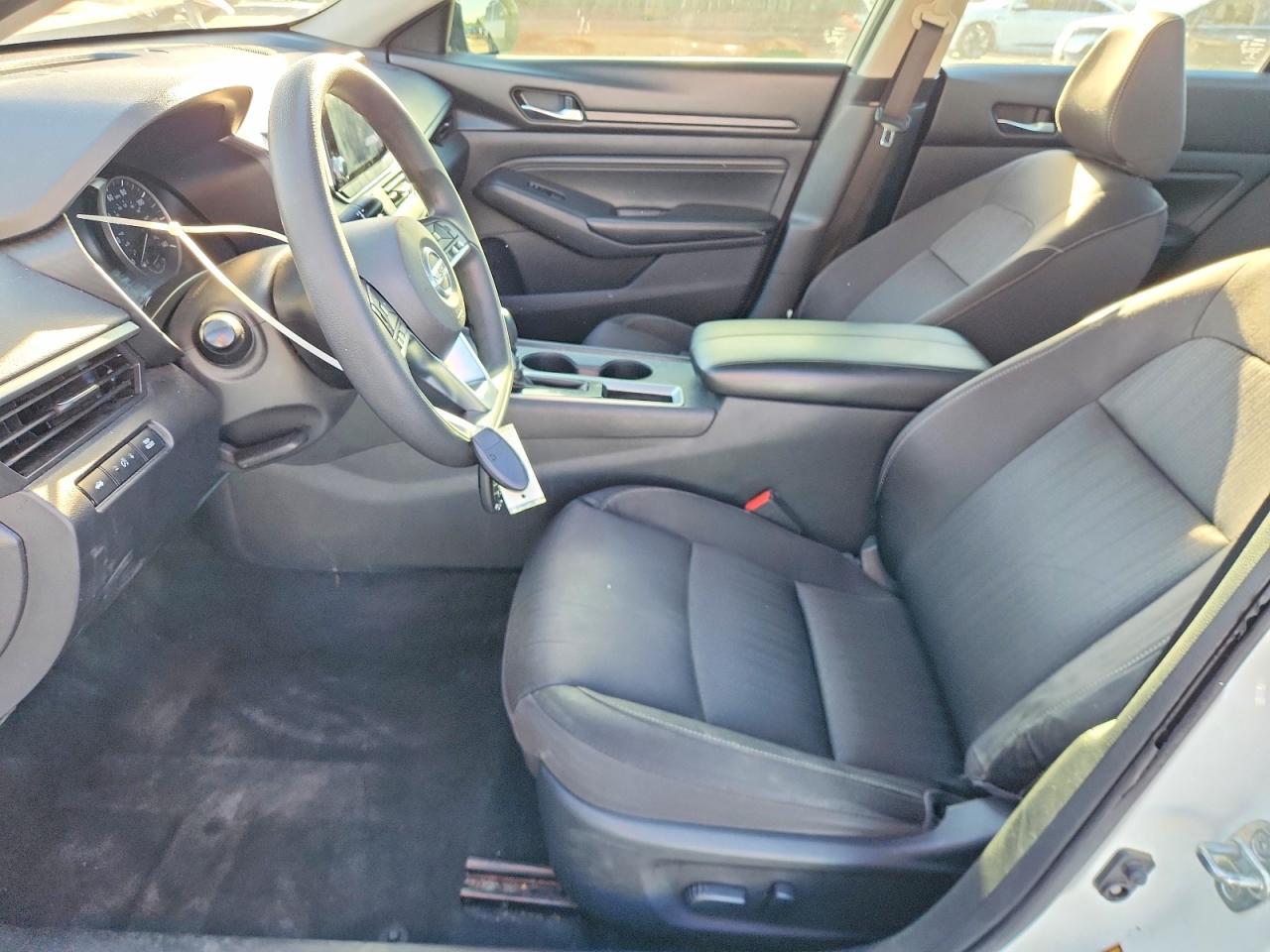 2019 Nissan Altima 2.5 S - Фото 7