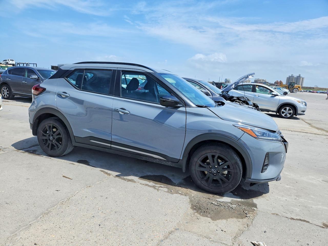 2024 Nissan Kicks Sr - Фото 4