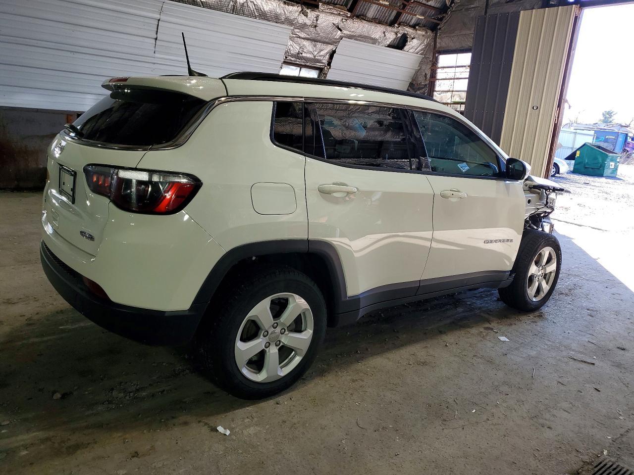 2021 Jeep Compass Latitude - Image 3