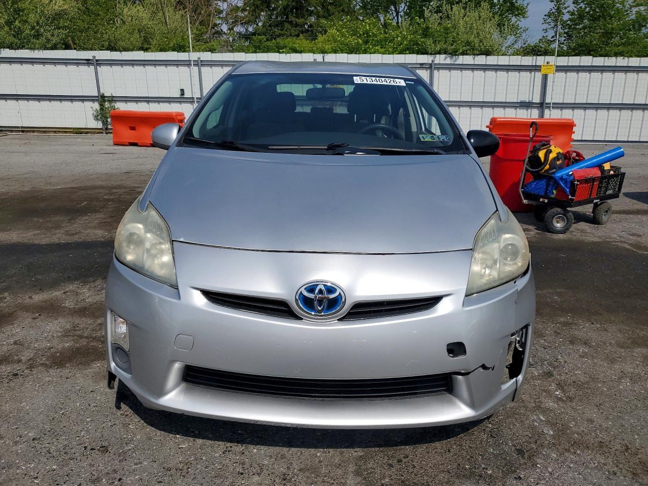2011 Toyota Prius Two - Фото 5