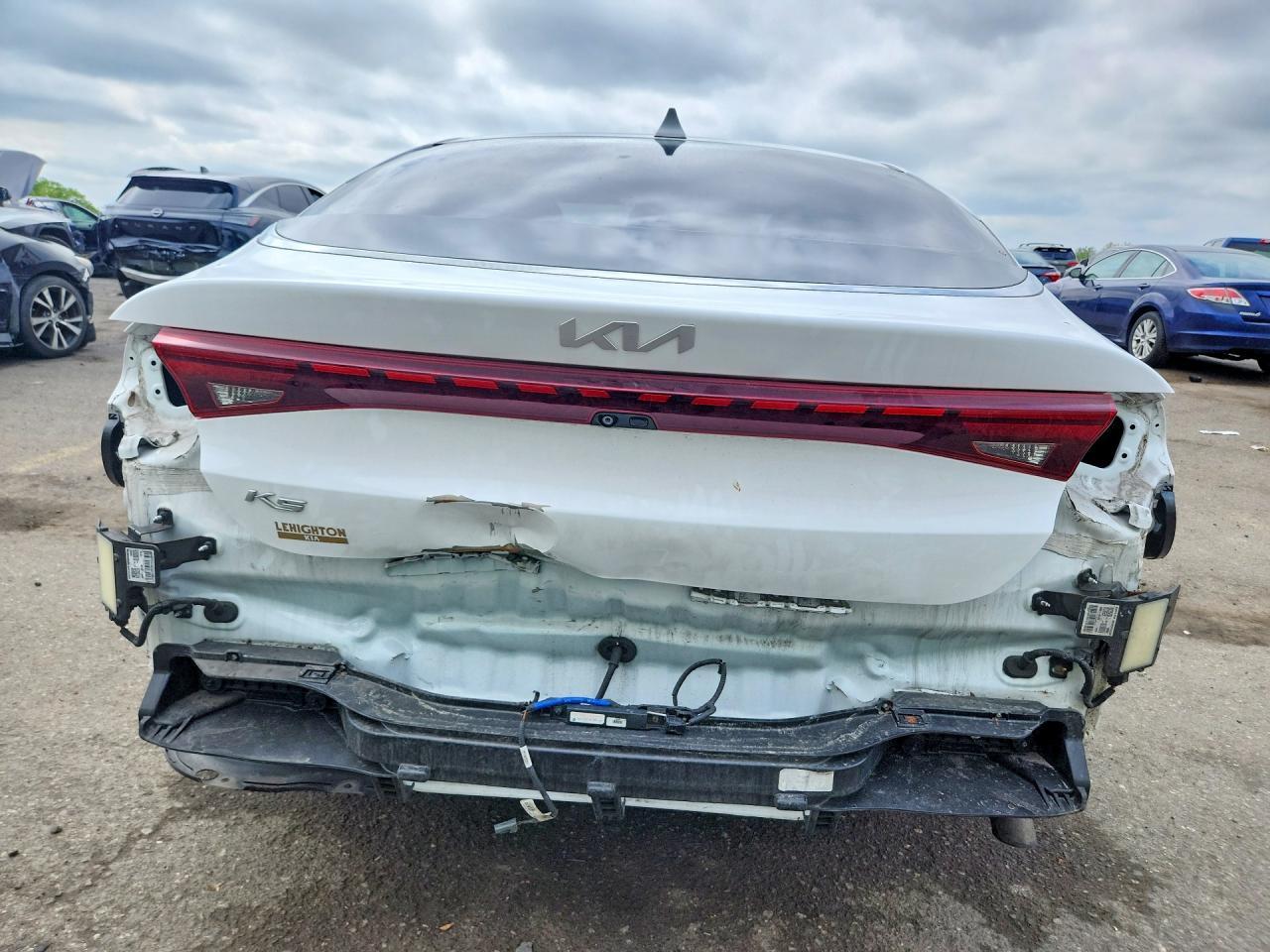 2022 Kia K5 Lxs - Image 6