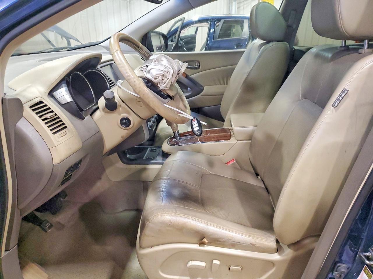 2010 Nissan Murano S - Фото 7