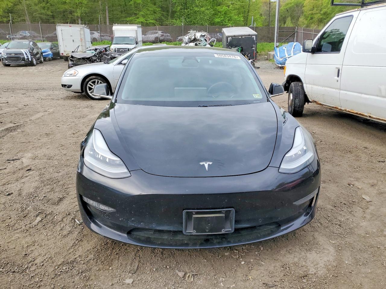2020 Tesla Model 3 - Фото 5