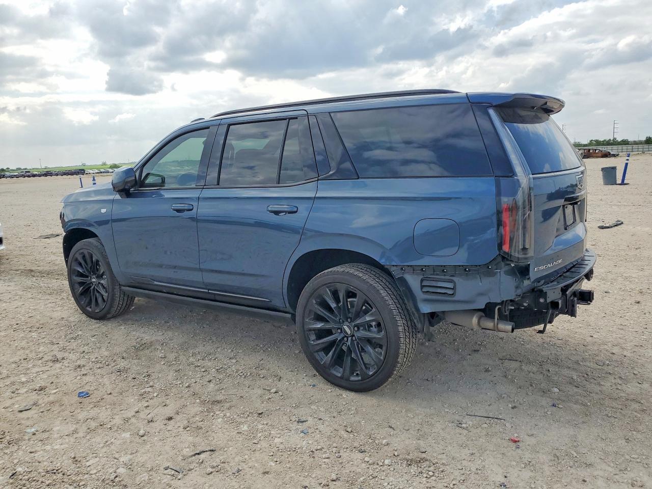 2025 Cadillac Escalade Sport Platinum - Фото 2