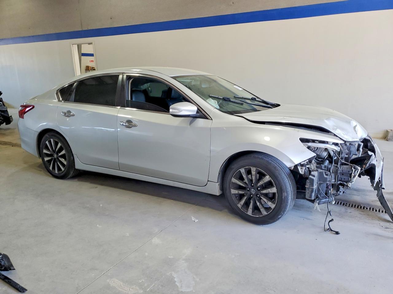2018 Nissan Altima 2.5 Sl - Image 4