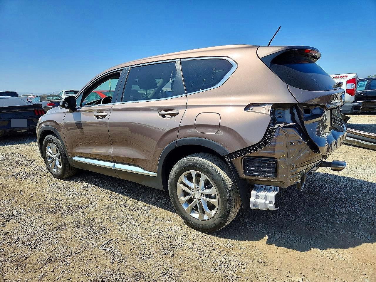 2020 Hyundai Santa Fe Se - Фото 2