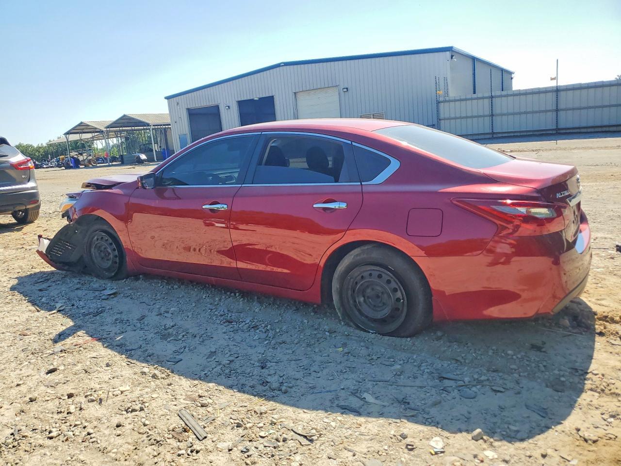 2018 Nissan Altima 2.5 S - Фото 2
