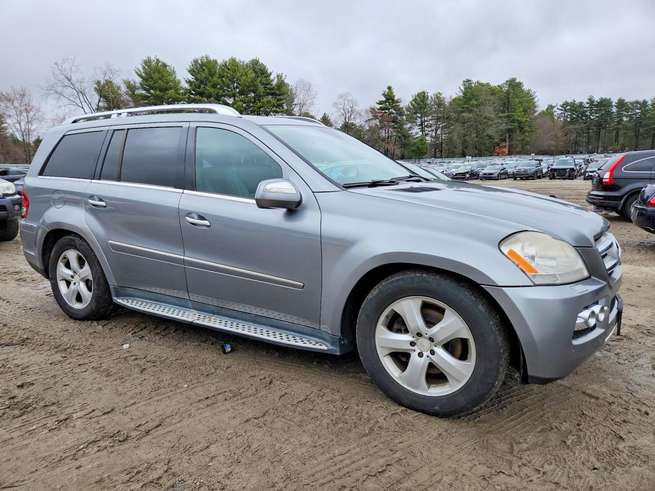 2010 Mercedes-Benz Gl 450 4Matic - Image 4