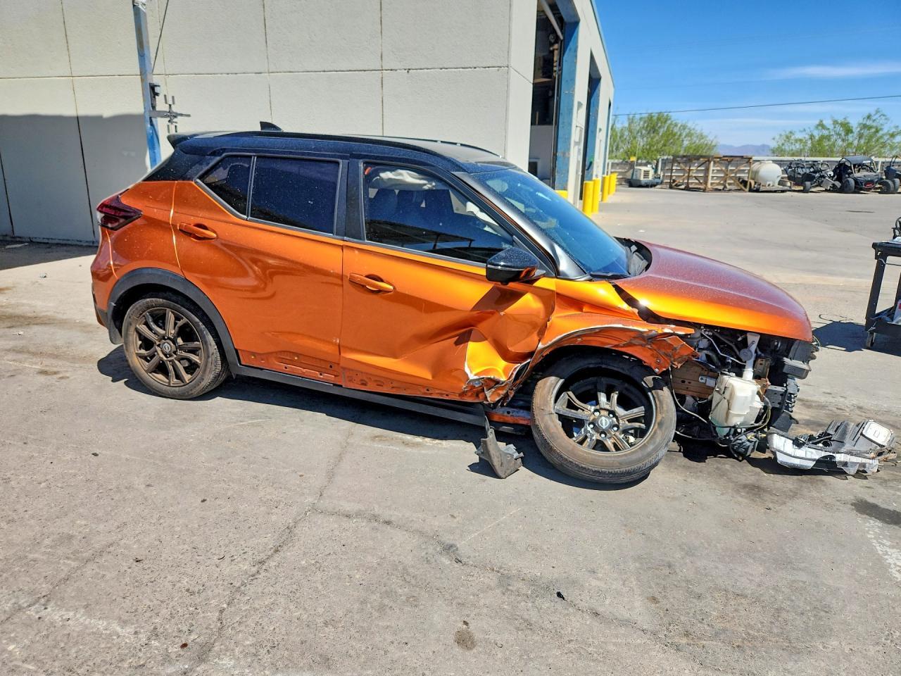 2022 Nissan Kicks Sr - Фото 4