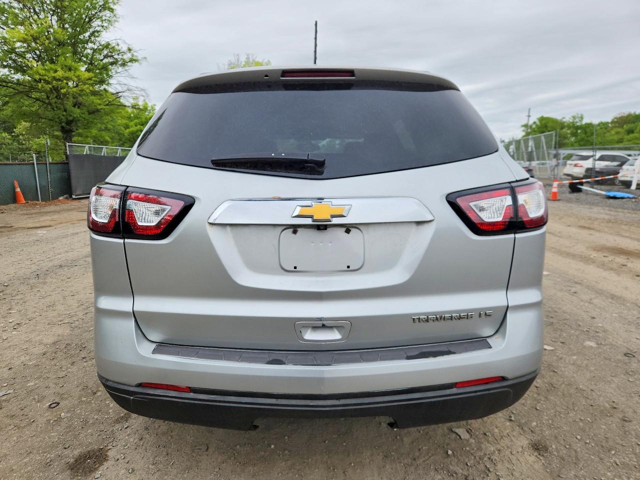 2013 Chevrolet Traverse Ls - Фото 6