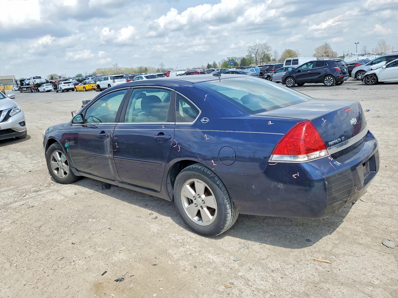 2008 Chevrolet Impala Lt - Image 2