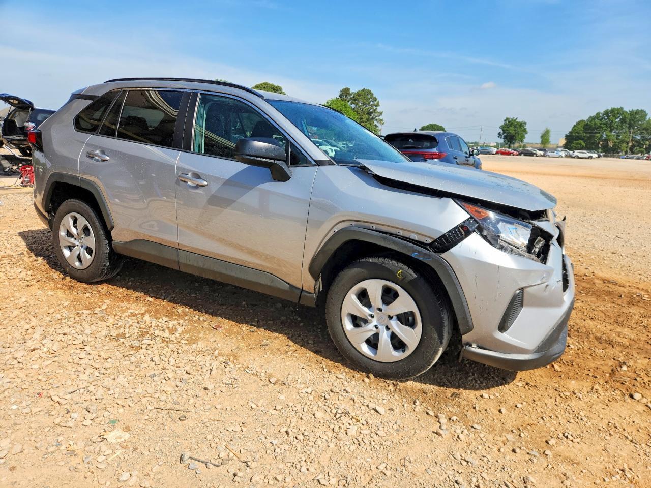 2020 Toyota Rav4 Le - Фото 4