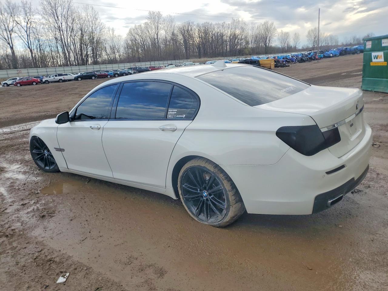 2014 BMW 750 Li - Image 2