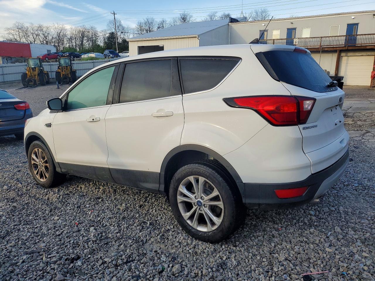 2019 Ford Escape Se - Image 2