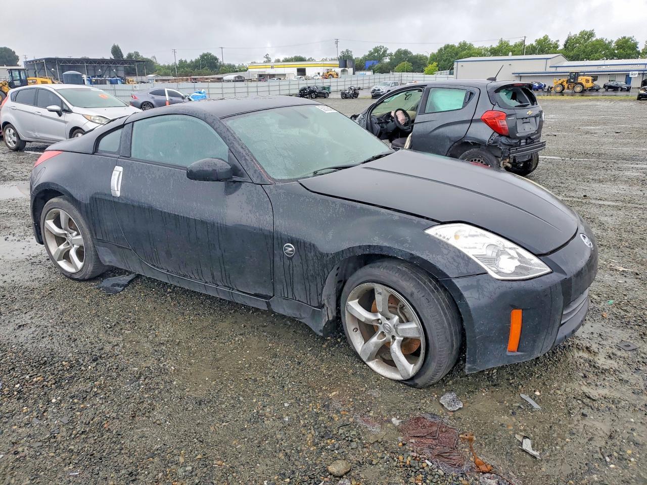 2006 Nissan 350Z Coupe - Image 4