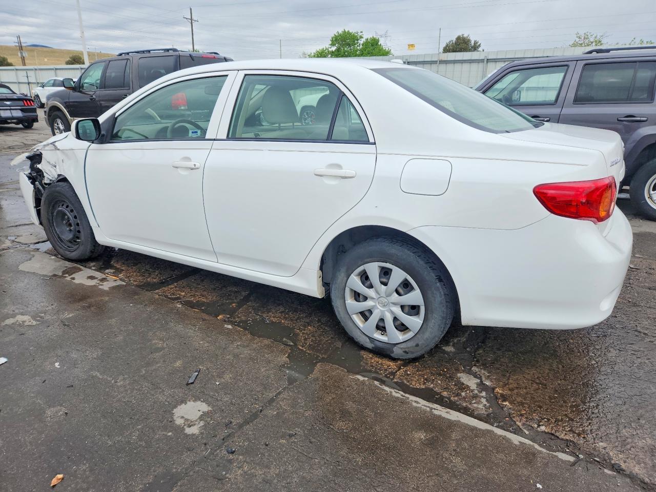 2010 Toyota Corolla Le - Фото 2