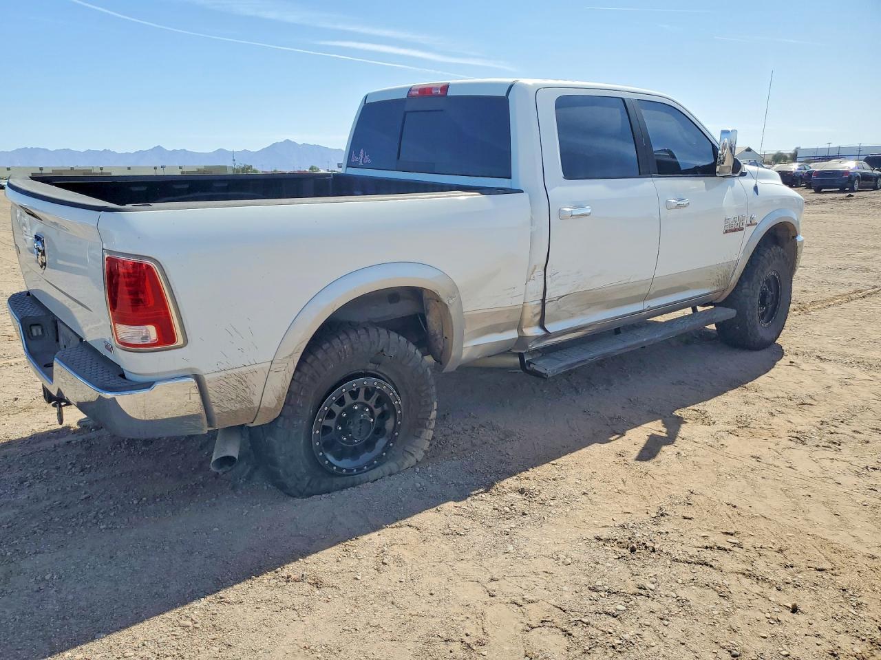 2013 Ram 2500 Laramie - Фото 3
