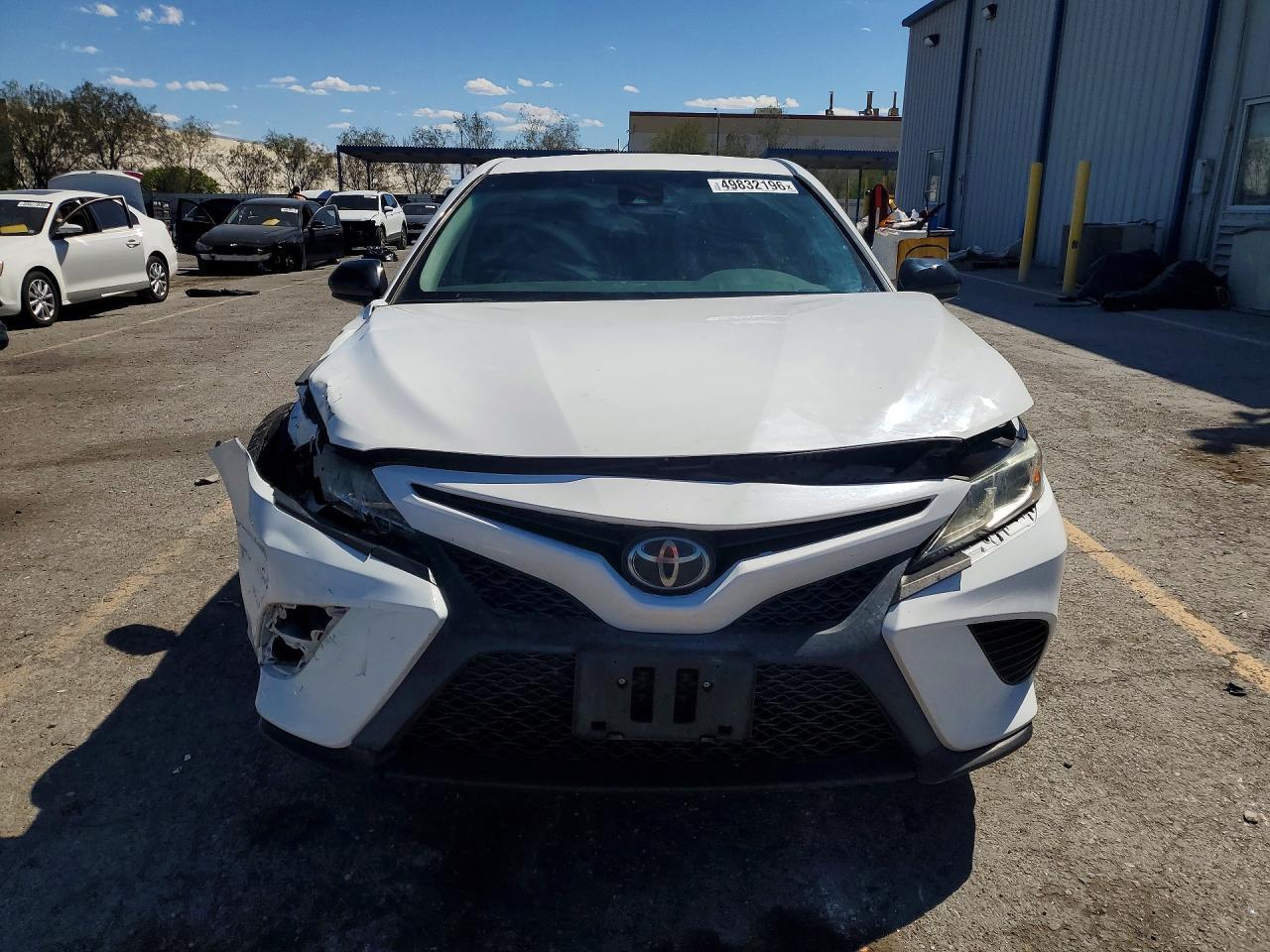 2019 Toyota Camry Se - Фото 5