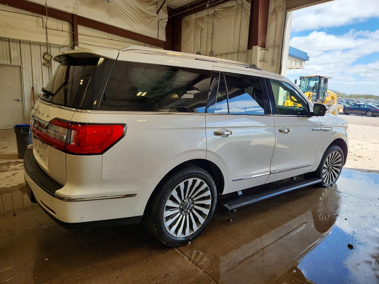 2019 Lincoln Navigator Reserve - Image 3