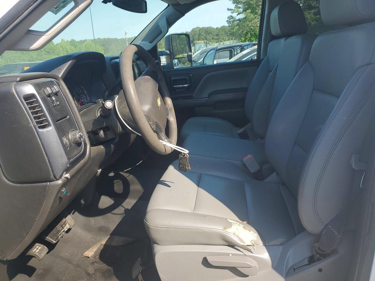 2019 Chevrolet Silverado C2500 Heavy Duty - Image 7