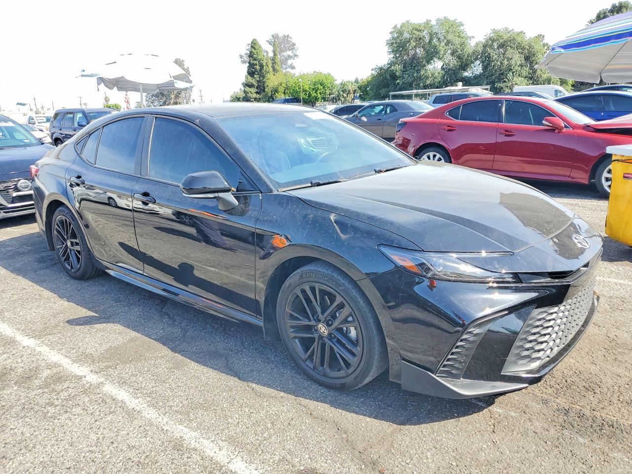 2025 Toyota Camry Se - Фото 4