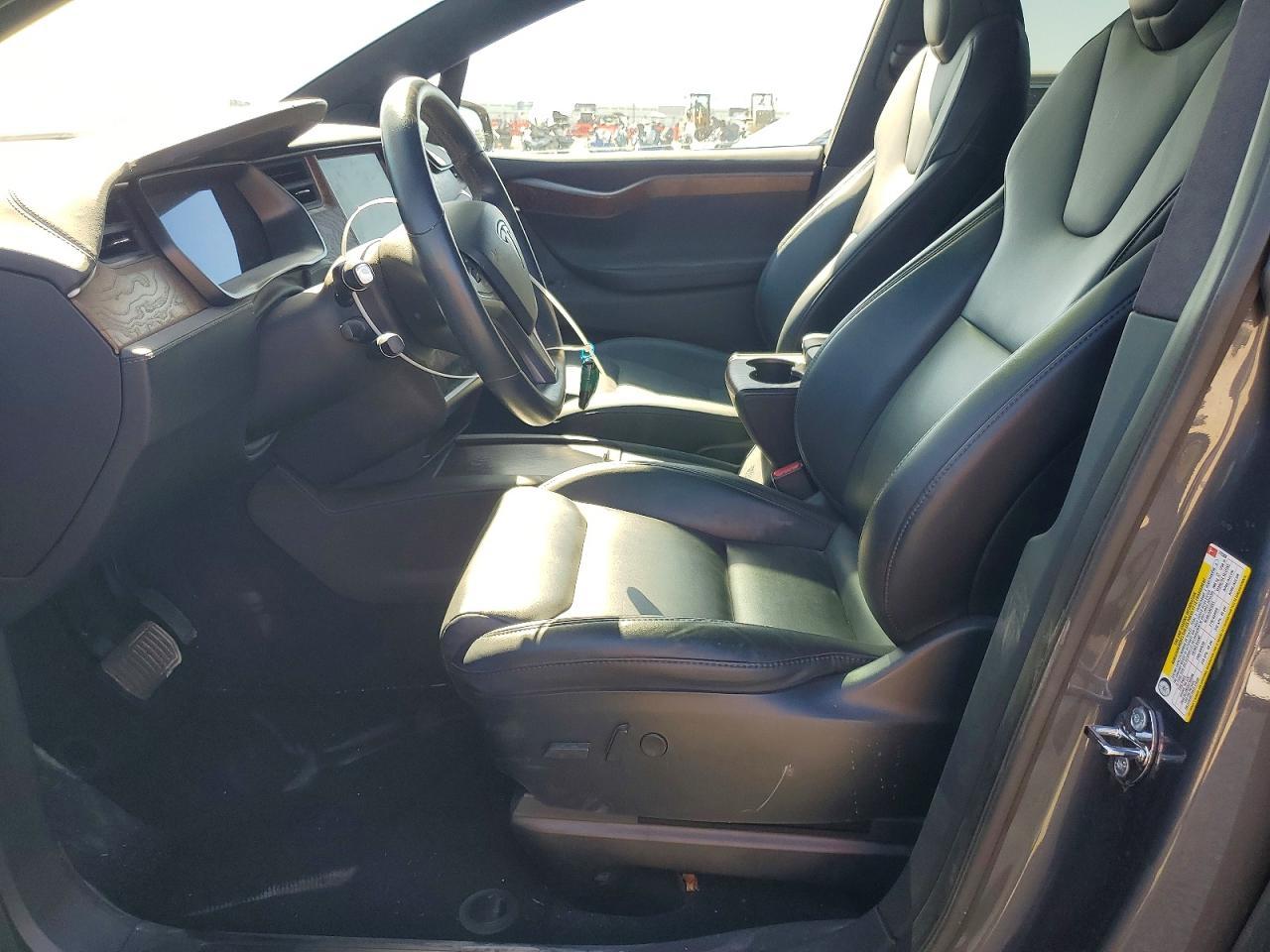 2020 Tesla Model X - Image 7